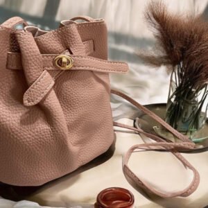 Bolsa Pequeña y Ligera para Dama: Elegancia y Comodidad en Cada Paso - Rosa