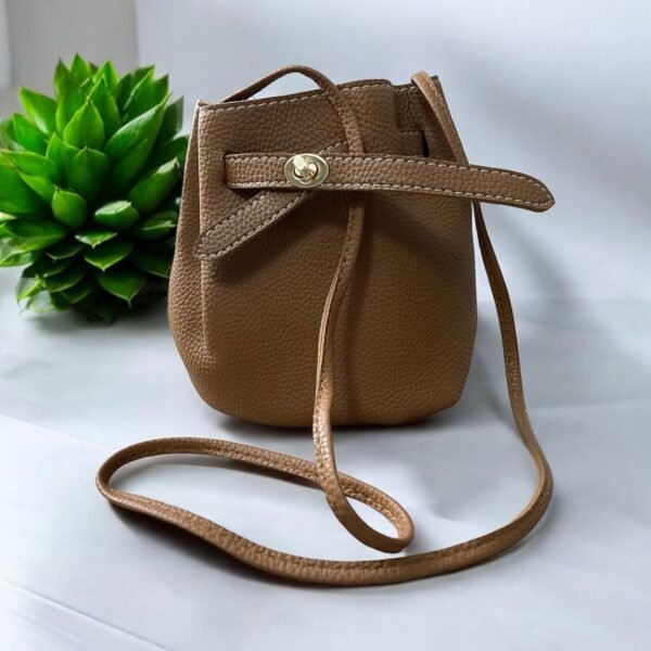 Bolsa Pequeña y Ligera para Dama: Elegancia y Comodidad en Cada Paso - Image 3