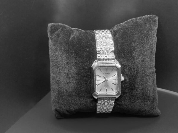 Sofisticación y Estilo: Relojes Elegantes para Dama - Image 3